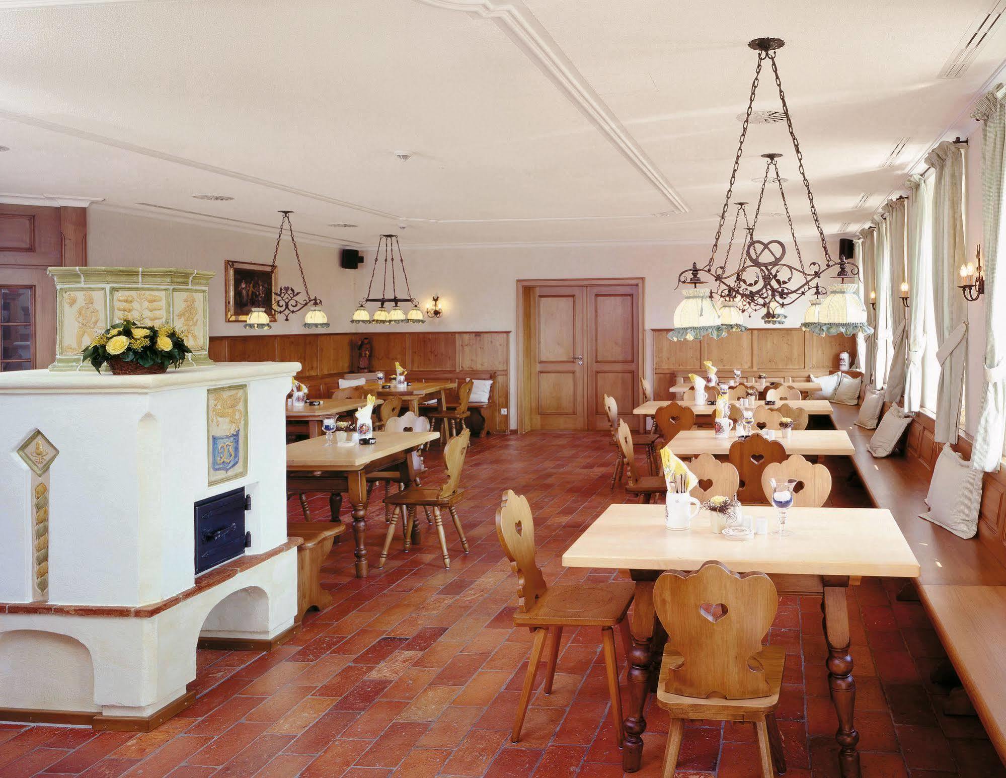 Großhartpenning Hotel Und Landgasthof Altwirt מראה חיצוני תמונה