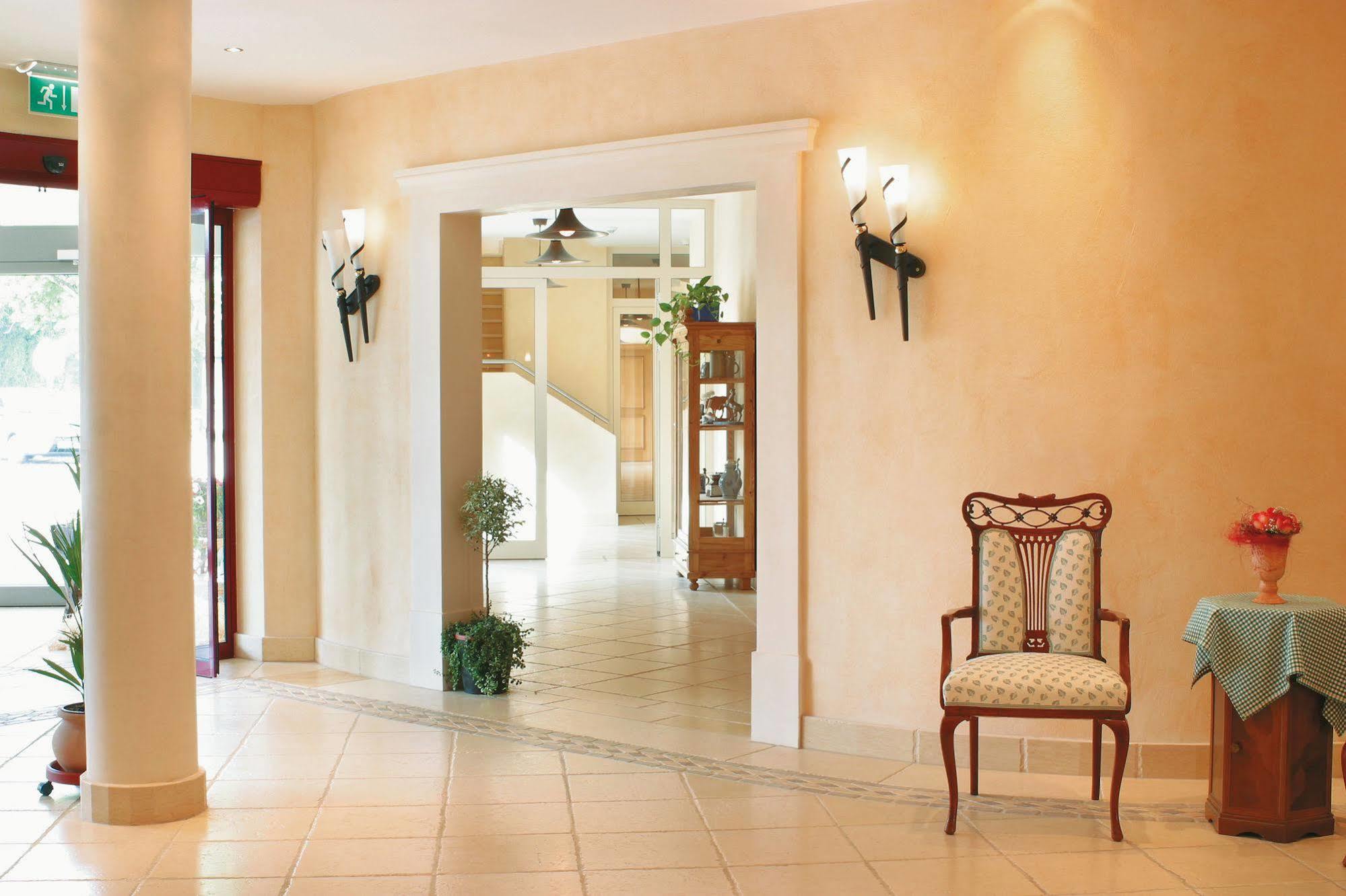 Großhartpenning Hotel Und Landgasthof Altwirt מראה חיצוני תמונה